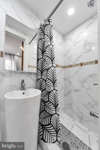 18 ELM AVE, Upper Darby, PA 19082