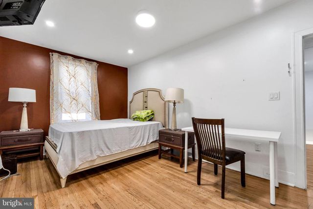 18 ELM AVE, Upper Darby, PA 19082