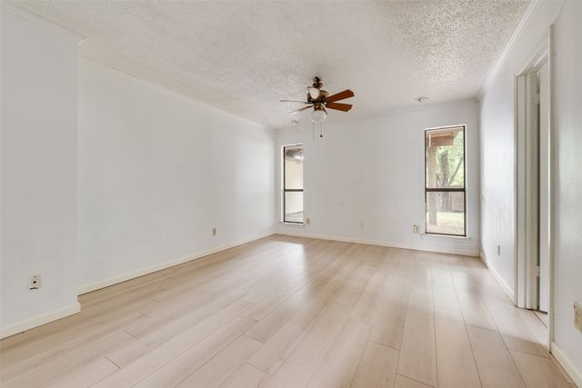 2623 Fallcreek Drive, Carrollton, TX 75006