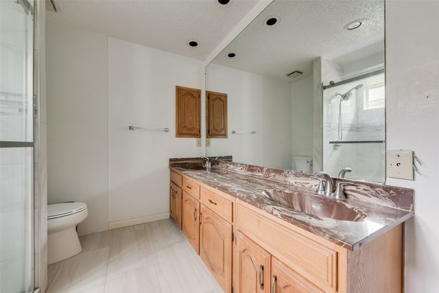 2623 Fallcreek Drive, Carrollton, TX 75006