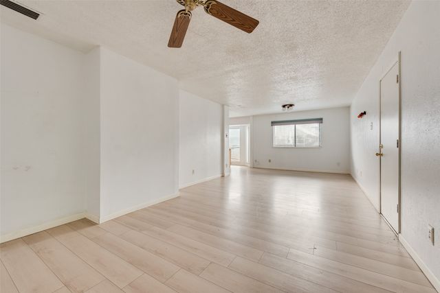 2623 Fallcreek Drive, Carrollton, TX 75006