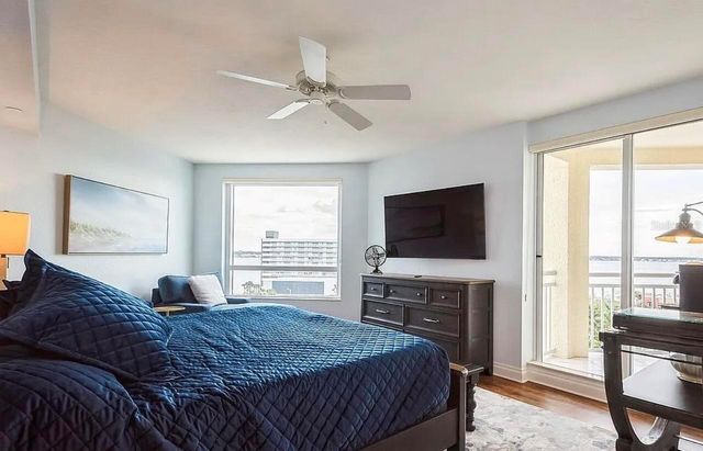 1180 GULF BOULEVARD 806, Clearwater, FL 33767
