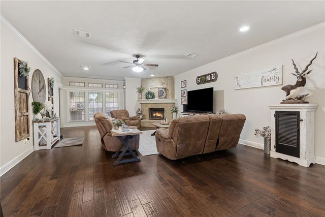 4274 Rock Bend Drive, College Station, TX 77845