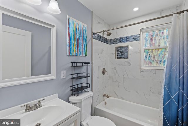 2209 GAYLAWN DR, Halethorpe, MD 21227