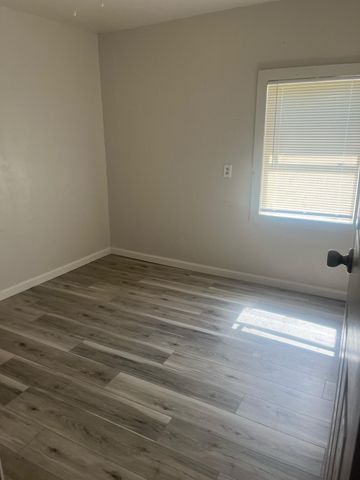 3014 E Main Street, Lubbock, TX 79403