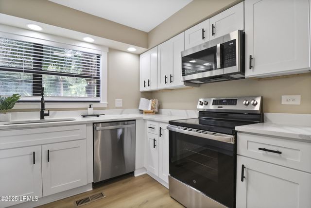 11 Lake Forest Dr Apt 3360, Hilton Head Island, SC 29928