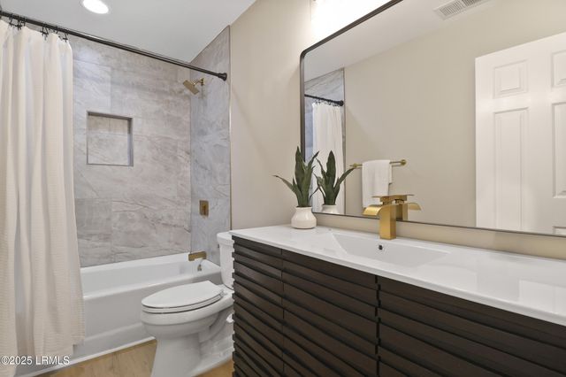 11 Lake Forest Dr Apt 3360, Hilton Head Island, SC 29928