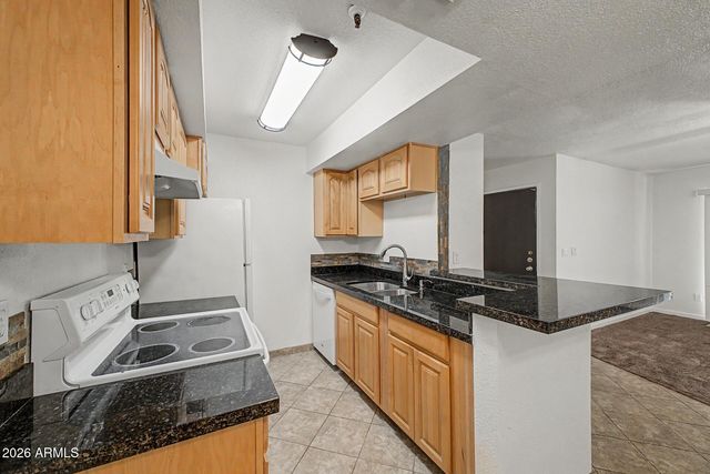 4554 E PARADISE VILLAGE Parkway 156, Phoenix, AZ 85032