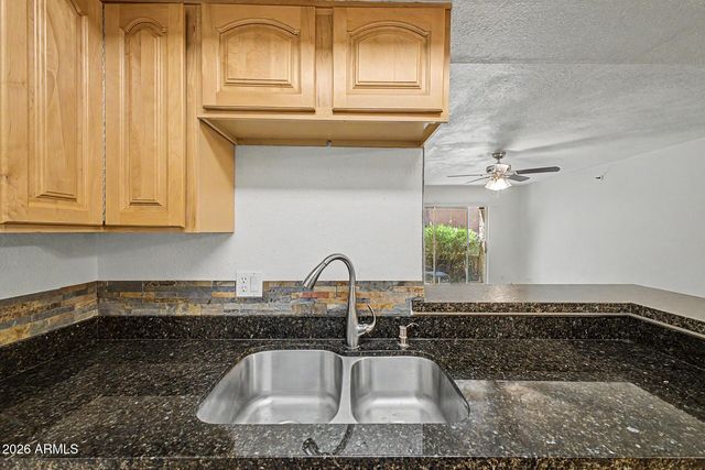 4554 E PARADISE VILLAGE Parkway 156, Phoenix, AZ 85032