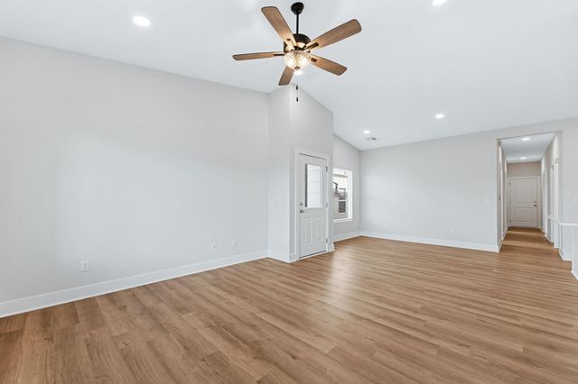 504 E Harper St, Valley Center, KS 67147