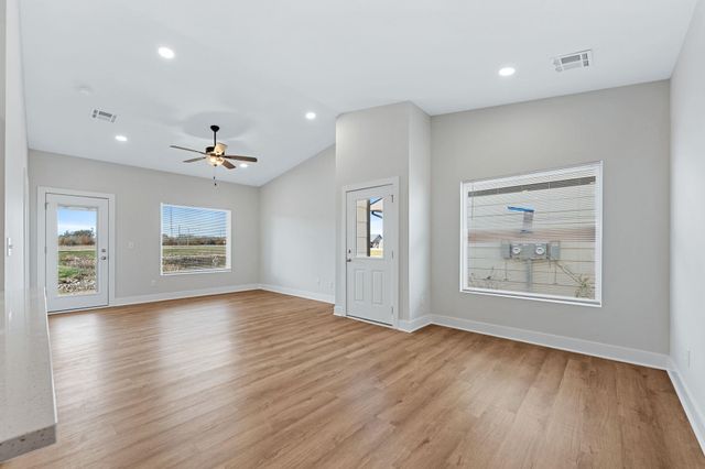 504 E Harper St, Valley Center, KS 67147