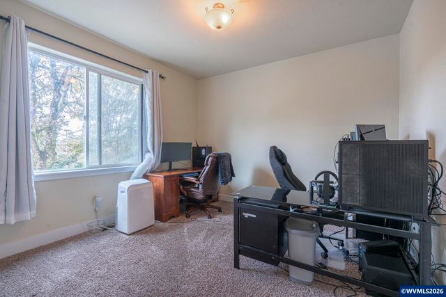 545 Cascade Dr NW, Salem, OR 97304