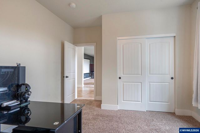 545 Cascade Dr NW, Salem, OR 97304
