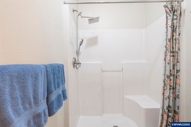 545 Cascade Dr NW, Salem, OR 97304