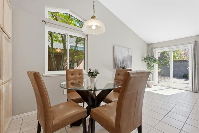 5136 Rosbury Dell Pl, Antelope, CA 95843