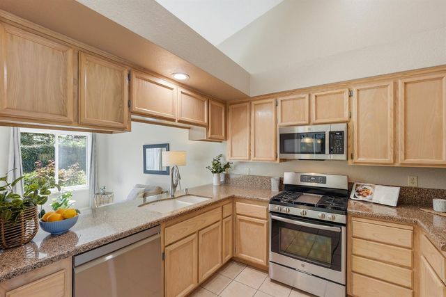 5136 Rosbury Dell Pl, Antelope, CA 95843