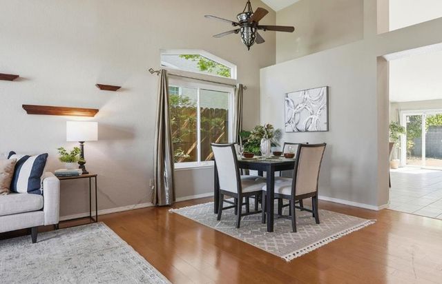 5136 Rosbury Dell Pl, Antelope, CA 95843