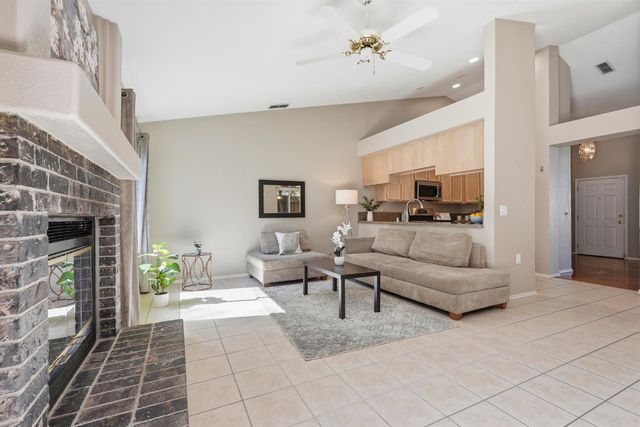 5136 Rosbury Dell Pl, Antelope, CA 95843