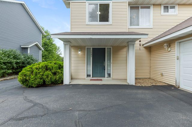 1685 Philipp Way, Shakopee, MN 55379