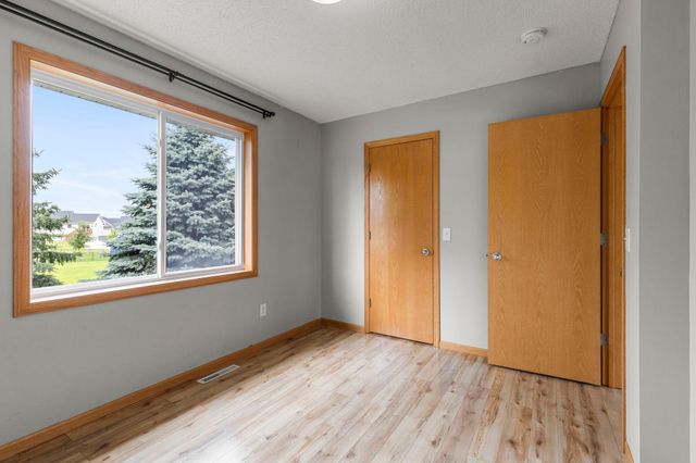 1685 Philipp Way, Shakopee, MN 55379