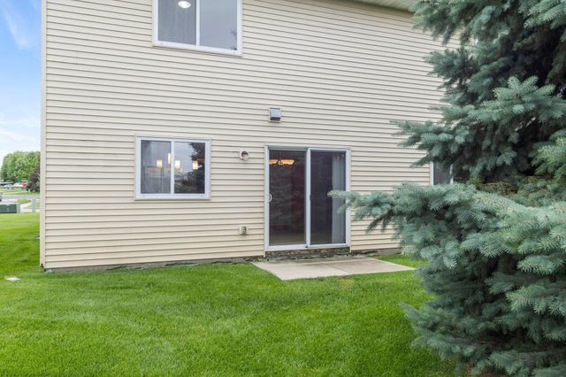 1685 Philipp Way, Shakopee, MN 55379