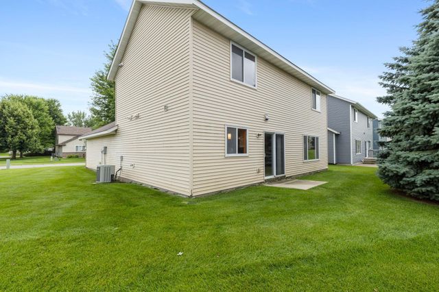 1685 Philipp Way, Shakopee, MN 55379