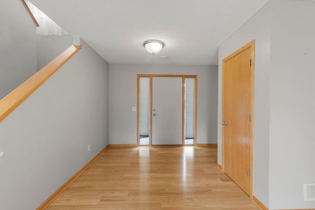 1685 Philipp Way, Shakopee, MN 55379