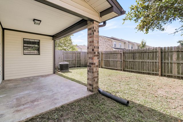 5737 Dewsbury Lane, North Charleston, SC 29418