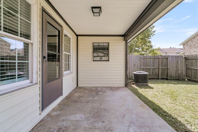 5737 Dewsbury Lane, North Charleston, SC 29418