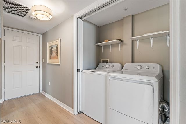 4481 Bay Beach LN 224, Fort Myers Beach, FL 33931