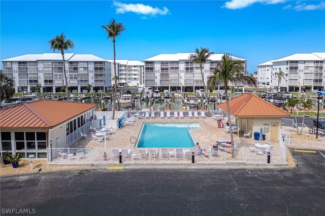 4481 Bay Beach LN 224, Fort Myers Beach, FL 33931