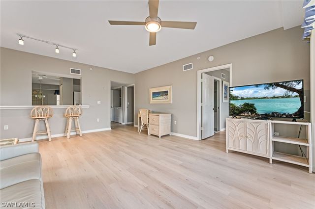 4481 Bay Beach LN 224, Fort Myers Beach, FL 33931