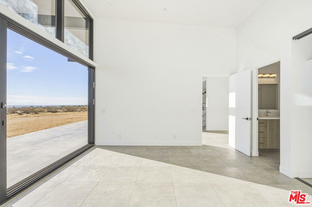 Image 27 of property listing at 250 Ducor Avenue, Landers, CA 92284