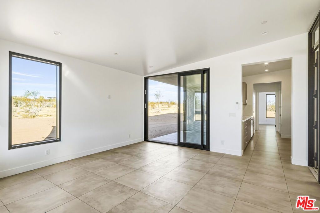Image 37 of property listing at 250 Ducor Avenue, Landers, CA 92284
