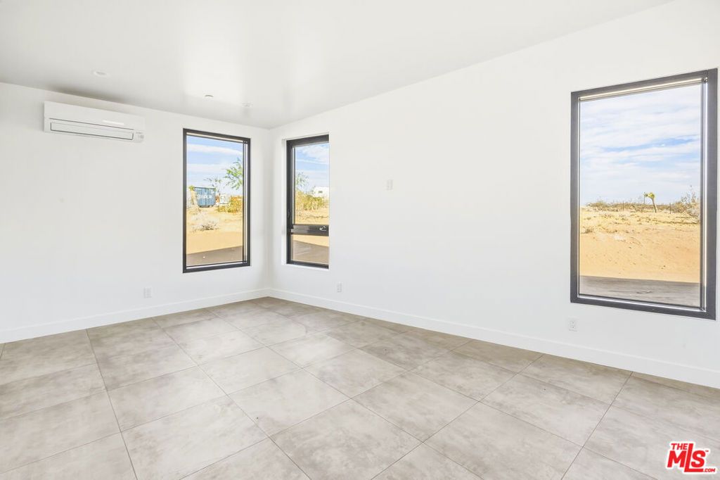 Image 45 of property listing at 250 Ducor Avenue, Landers, CA 92284