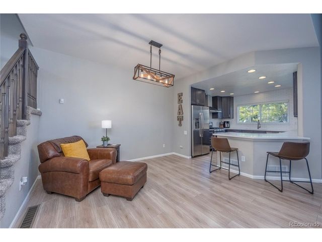 6304 Trailhead Rd, Highlands Ranch, CO 80130