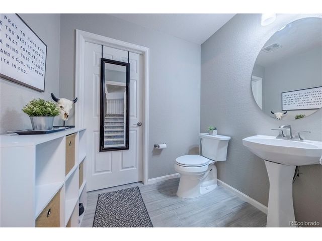6304 Trailhead Rd, Highlands Ranch, CO 80130
