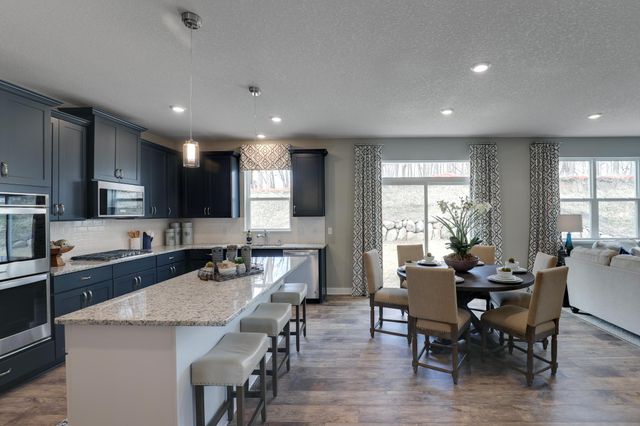 4978 Blake Way, Woodbury, MN 55129