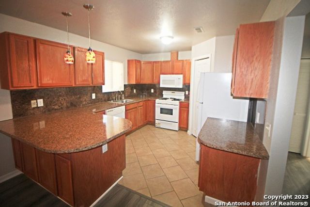 819 Zachry Dr, San Antonio, TX 78228