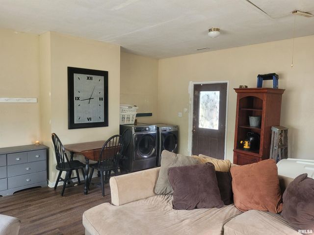 10270 N REYNOLDS Lane, Mt Vernon, IL 62864