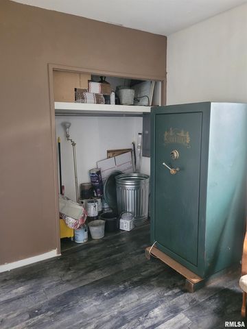 10270 N REYNOLDS Lane, Mt Vernon, IL 62864