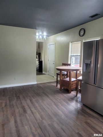 10270 N REYNOLDS Lane, Mt Vernon, IL 62864