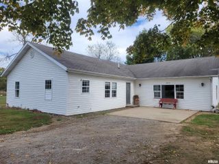 10270 N REYNOLDS Lane, Mt Vernon, IL 62864