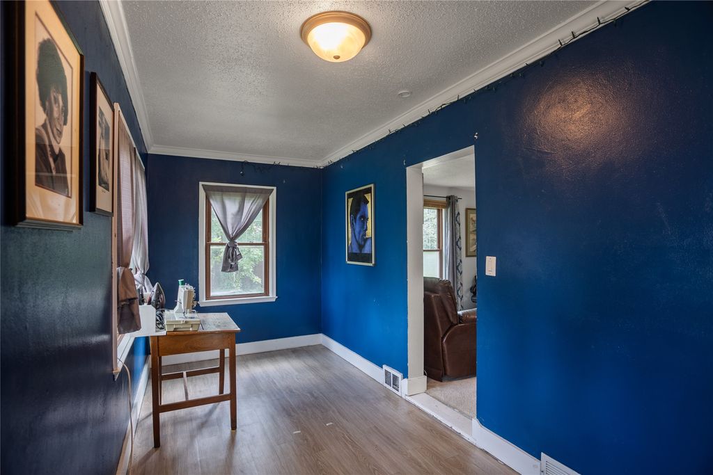 4108 SW 12th Street, Des Moines, IA 50315