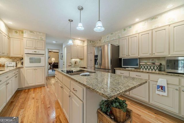 891 Cedar Trace SW, Lilburn, GA 30047