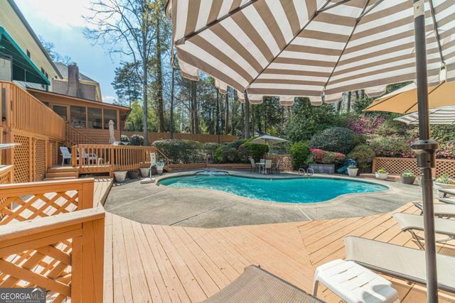 891 Cedar Trace SW, Lilburn, GA 30047