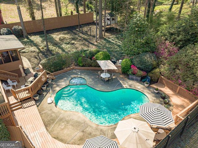 891 Cedar Trace SW, Lilburn, GA 30047