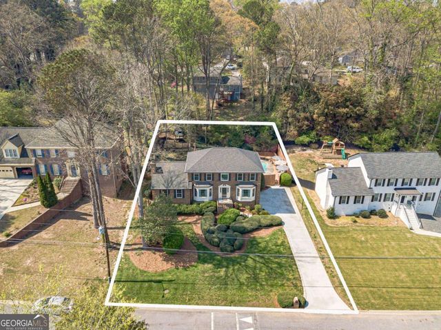 891 Cedar Trace SW, Lilburn, GA 30047