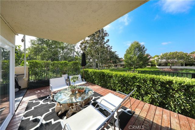 406 Carlotta, Newport Beach, CA 92660