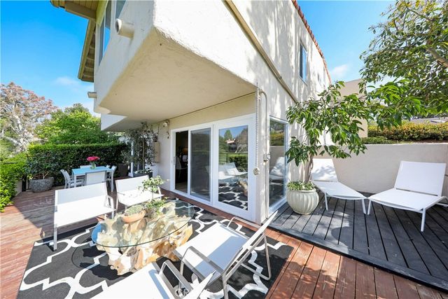 406 Carlotta, Newport Beach, CA 92660